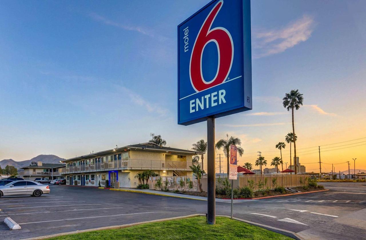 MOTEL 6-SAN BERNARDINO, CA - SOUTH 2⋆ ::: SAN BERNARDINO, CA ::: COMPARE  HOTEL RATES